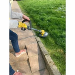 Débroussailleuse à Batterie NEMURA 40V - 2 Batteries 2Ah - Chargeur Rapide 10 Débroussailleuse à Batterie NEMURA 40V - 2 Batteries 2Ah - Chargeur Rapide -Promos Jardin Noble Magasin 53664542 4